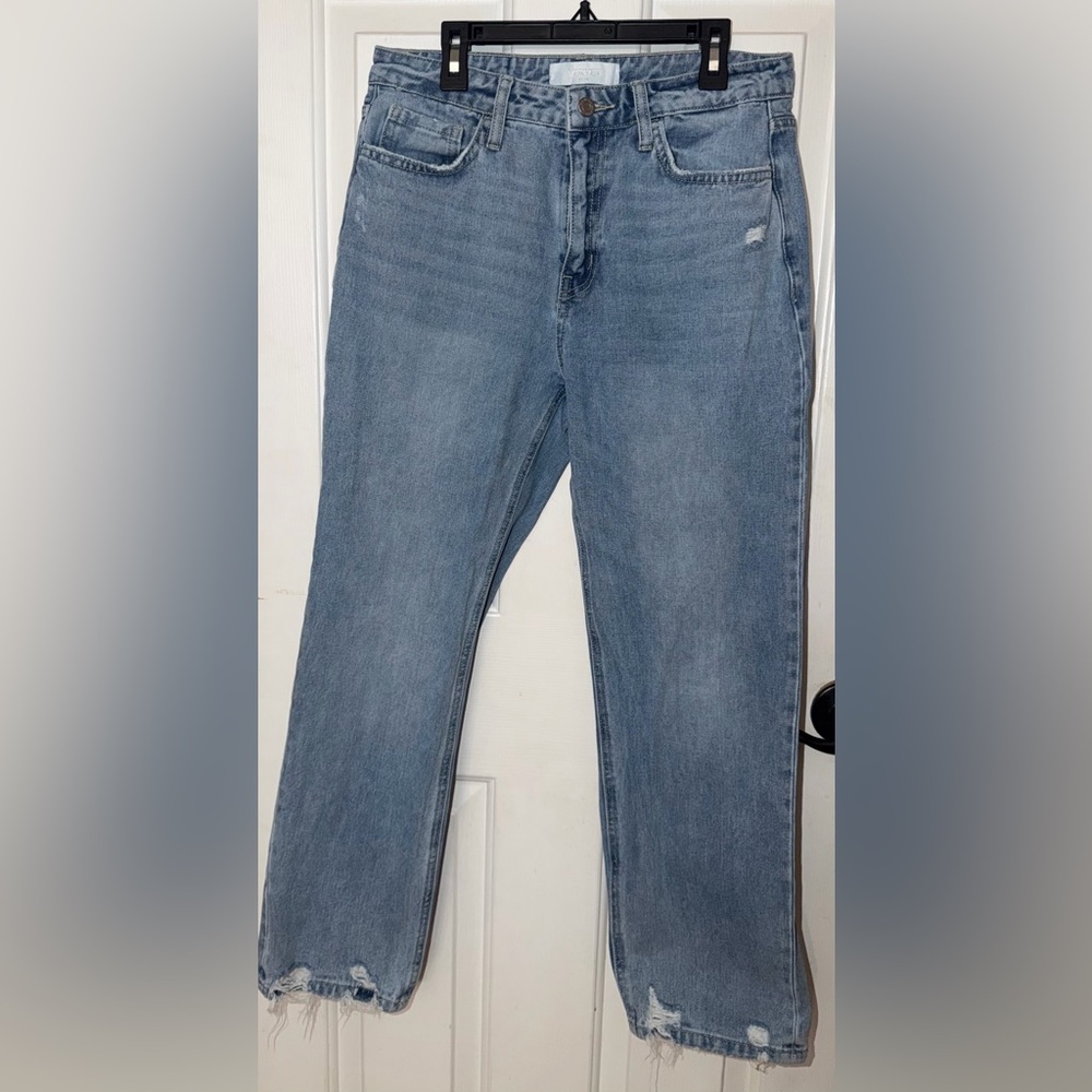 VERVET blue jeans. Frayed hem